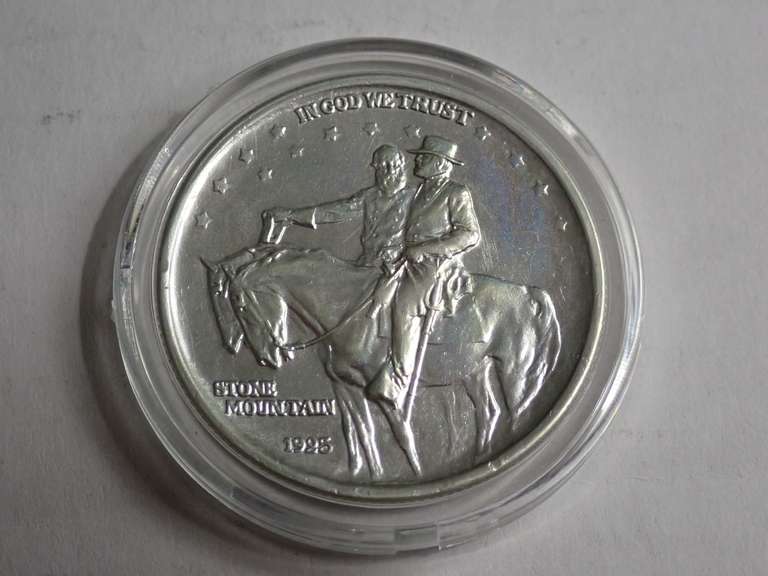1925 STONE MOUNTAIN HALF DOLLAR COIN image