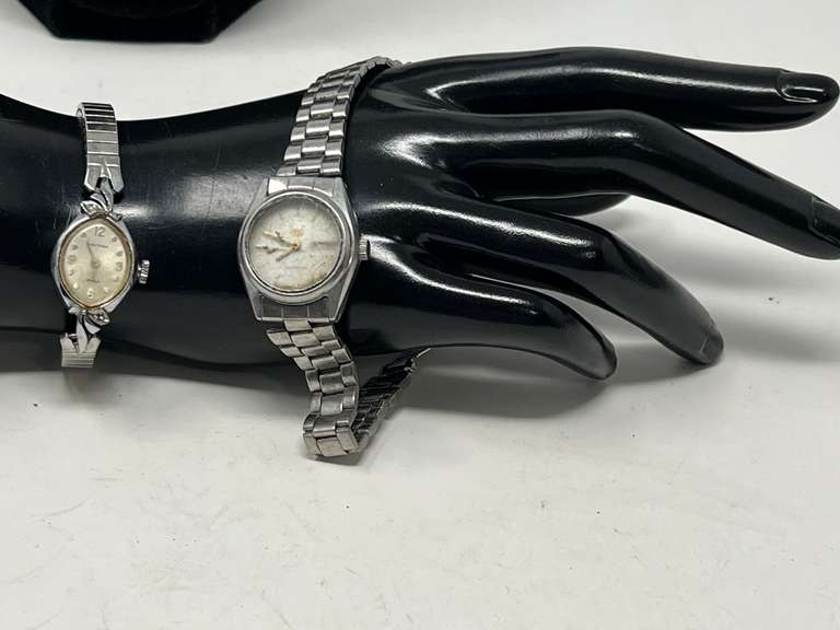 Ladies Seiko, and Waltham wristwatches, the crystal is extremely scratched on the Seiko watch, see pictures for details. image