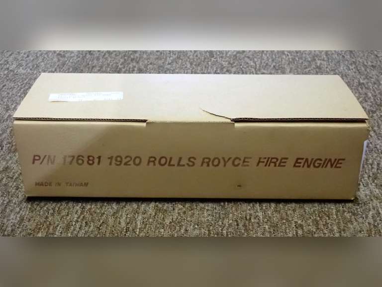 1920 Rolls Royce Fire Engine 15" Wood Model Kit P/N 17681 image