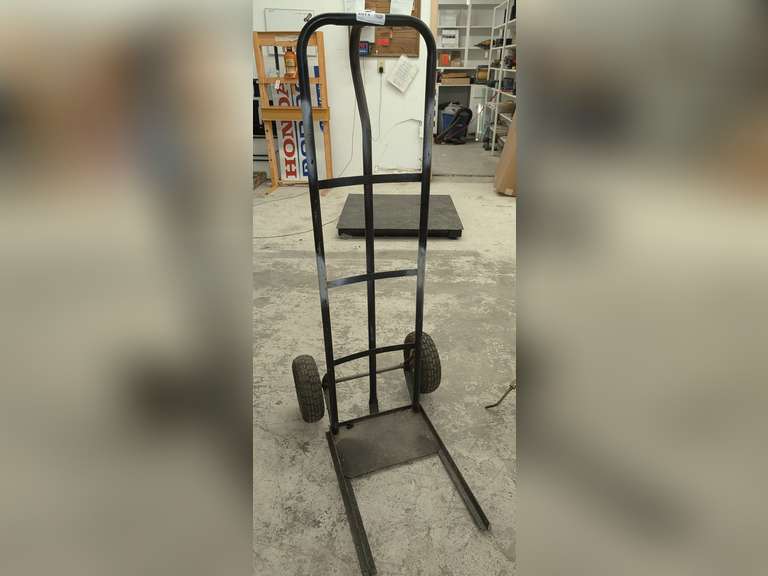 HAND TRUCKS WITH EXTENDED FORKS image