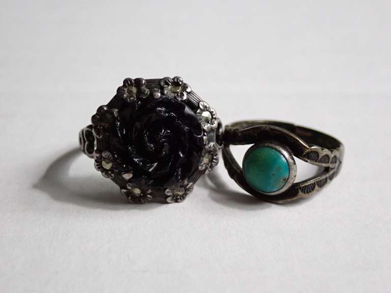 (2) VINTAGE STERLING SILVER RINGS - SEE PHOTOS FOR WEIGHT image