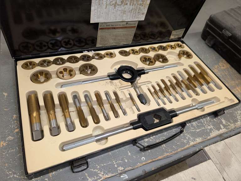 PITTSBURGH LARGE TAP AND DIE SET image