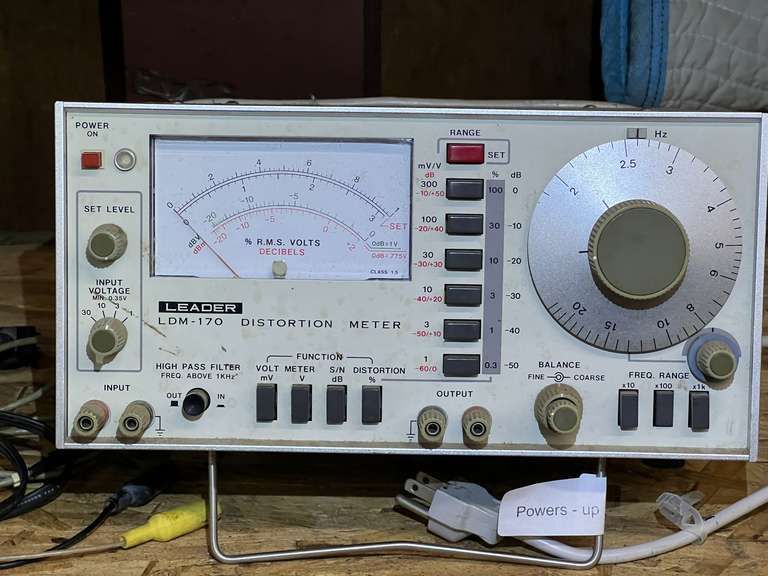Leader LDM – 170 distortion meter, powers up, working condition unknown, see pictures for details. image