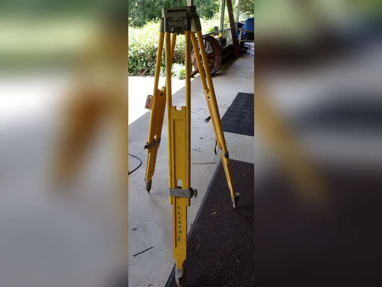 Sokisha Lietz Surveying Tripod image