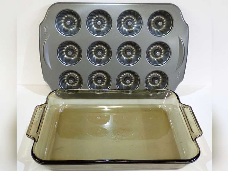 Anchor Ovenware Baking Dish with Wilton Bundt Pan image