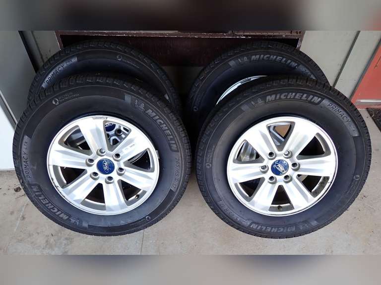 Set of Four Michelin Primacy LTX 265/65R17 Tires with Ford Wheels image