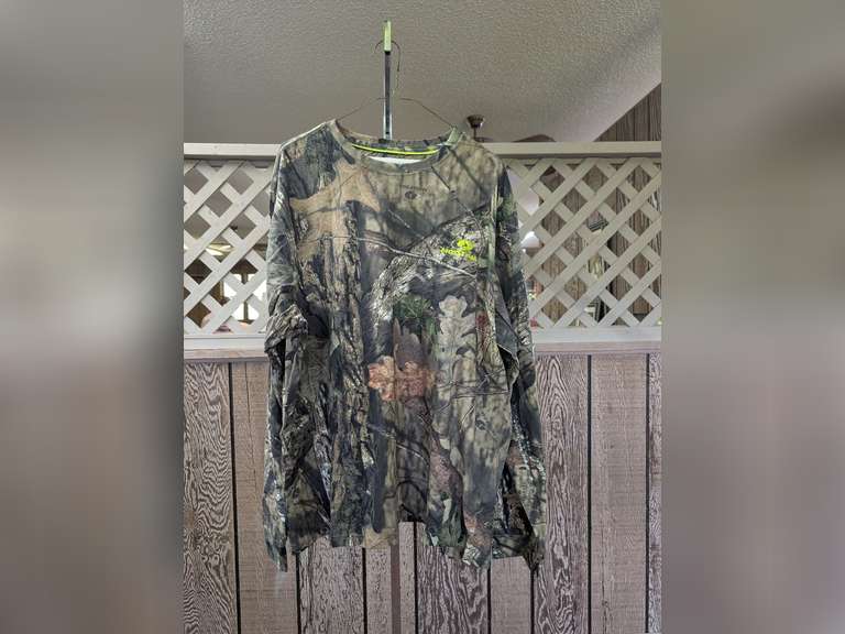 MOSSY OAK CAMOUFLAGE LONG SLEEVE HUNTING T-SHIRT, SIZE 2XL image