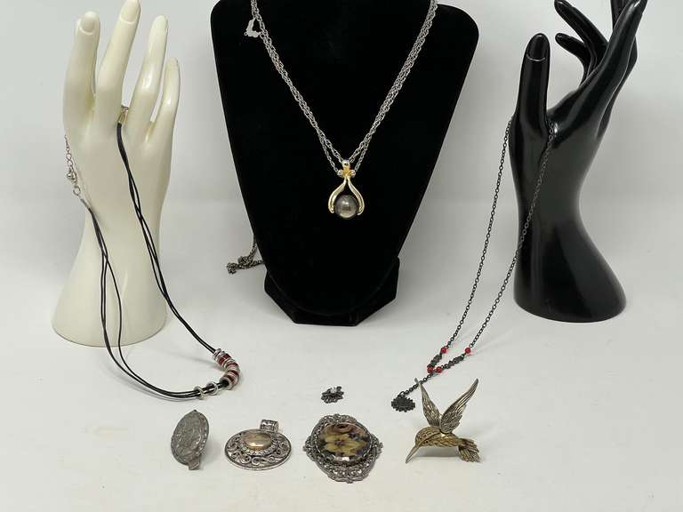 Ladies fashion estate jewelry to include necklaces, pendants, hummingbird brooch, and more. See pictures for details. image