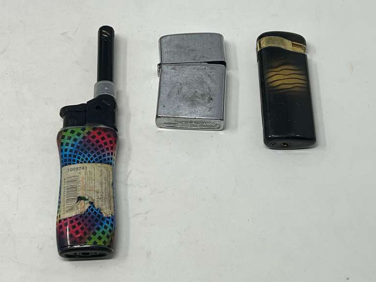 Cigarette lighters, three pieces, see pictures for details. image