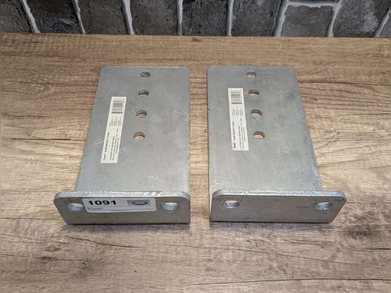 PAIR OF 10-IN BUNK BRACKETS image