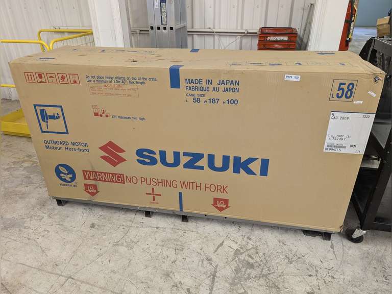 BRAND NEW SUZUKI DF90ATL5 OUTBOARD IN FACTORY STEEL FRAME CRATE image
