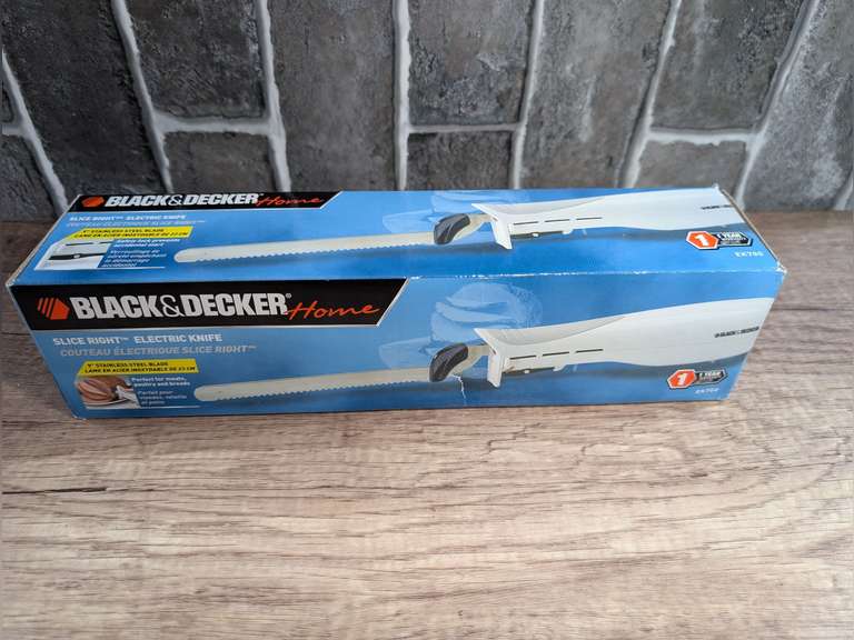 BLACK & DECKER SLICE RIGHT ELECTRIC KNIFE IN ORIGINAL BOX image