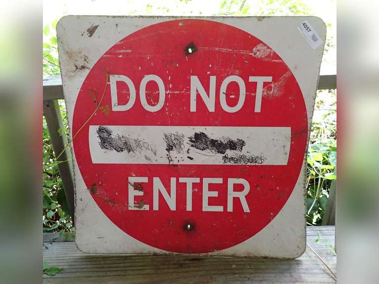 Metal Do Not Enter Sign - Slightly Bent image