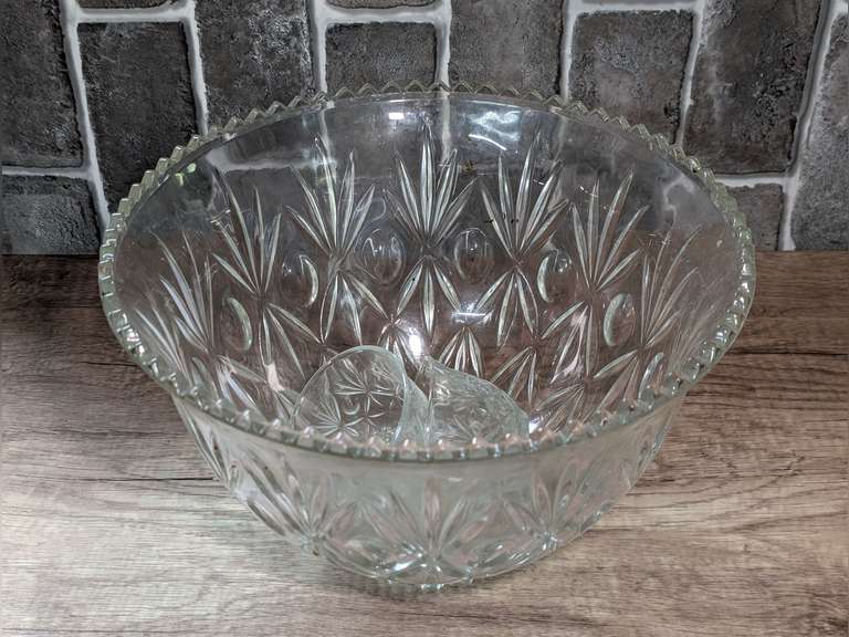 VINTAGE FORMAL GLASS PUNCH BOWL AND PAIR OF MUGS image