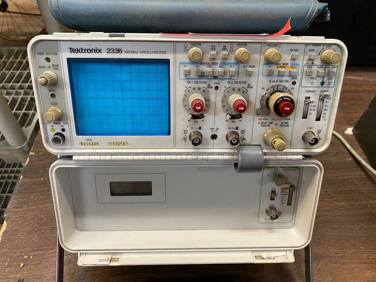 Vintage Tektronix 2236A Oscilloscope, powers up, working condition unknown, see pictures for details. image