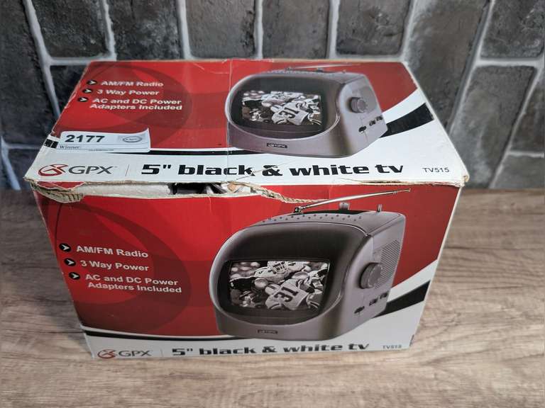 VINTAGE GPX 5-IN BLACK AND WHITE TV / RADIO IN ORIGINAL BOX image