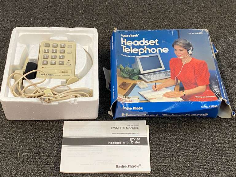 RadioShack headset telephone, ET – 151, comes with the original box, see pictures for details. image
