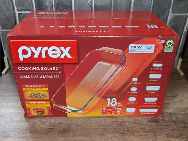 PYREX 18-PIECE GLASS BAKE 'N STORE SET IN FACTORY SEALED BOX image