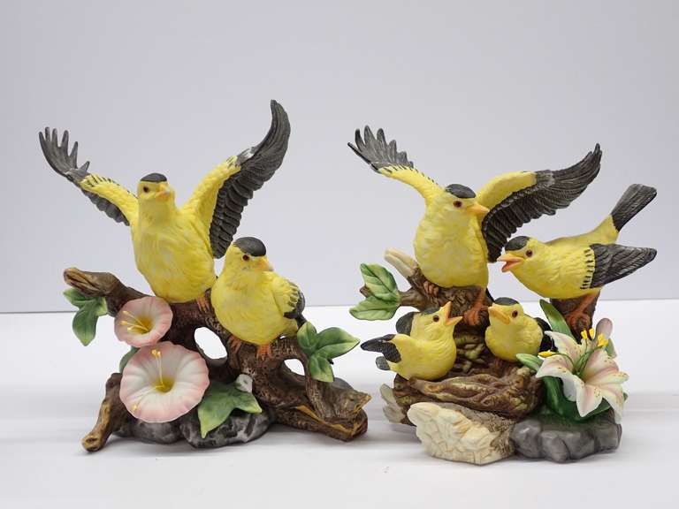 Pair of Porcelain Bird Figurines image