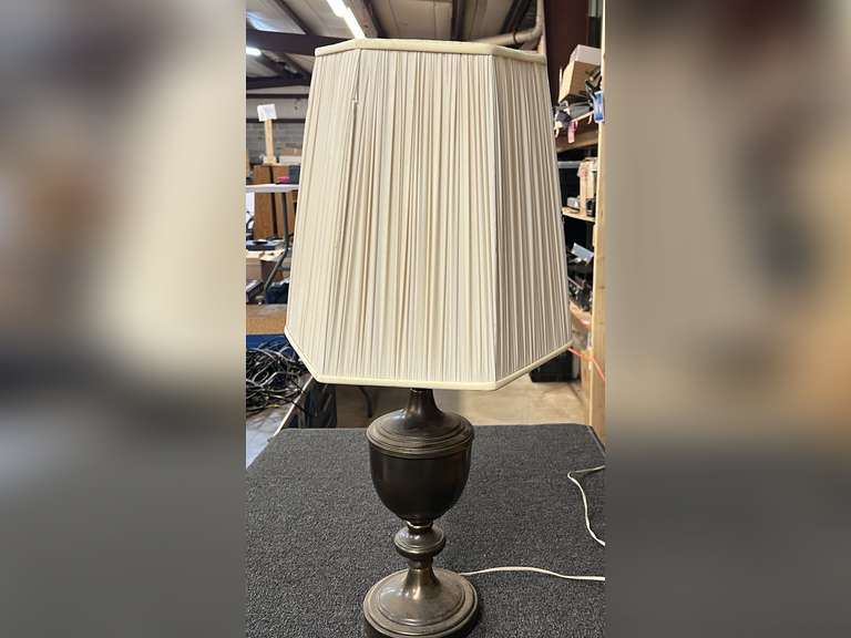 Brass finish table lamp, see pictures for detail details. image