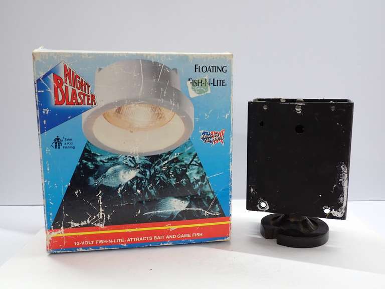 Night Blaster Floating Fish-N-Lite 12-Volt Fishing Light & More image