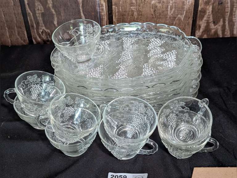 VINTAGE FORMAL GLASS GRAPE MOTIF LUNCHEON PLATES AND MATCHING MUGS image