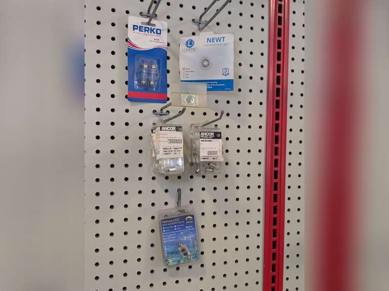 MARINE ACCESSORY LIGHT BULBS IN ORIGINAL PACKAGES image