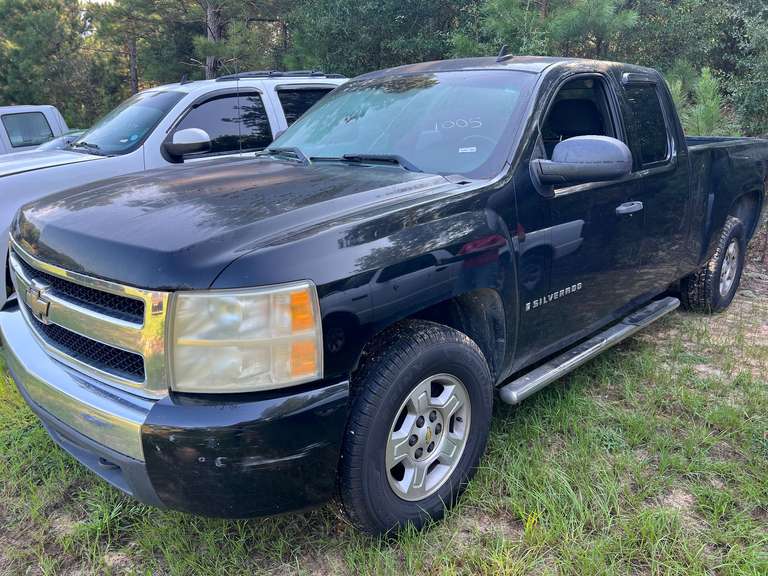 2008  CHEVROLET  Silverado image
