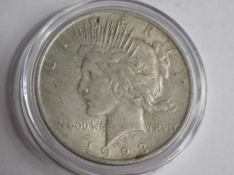 1923 PEACE DOLLAR COIN image