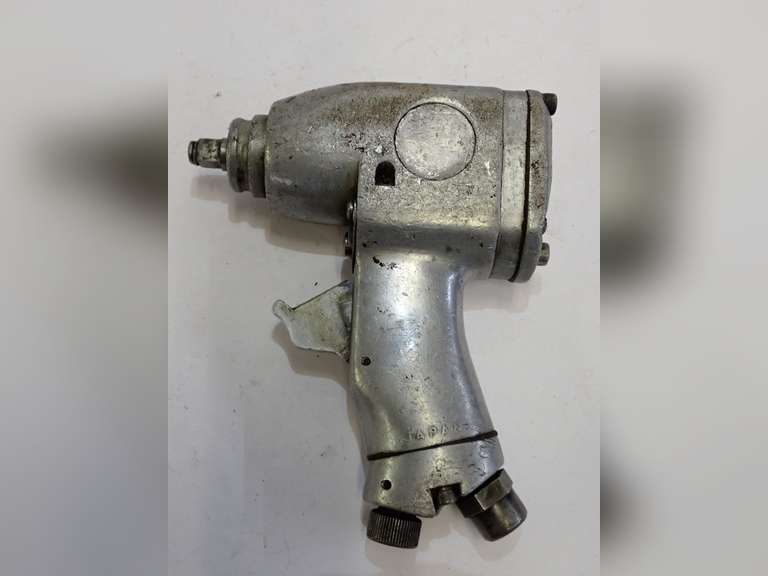 Pneumatic Impact Wrench - Made in Japan image