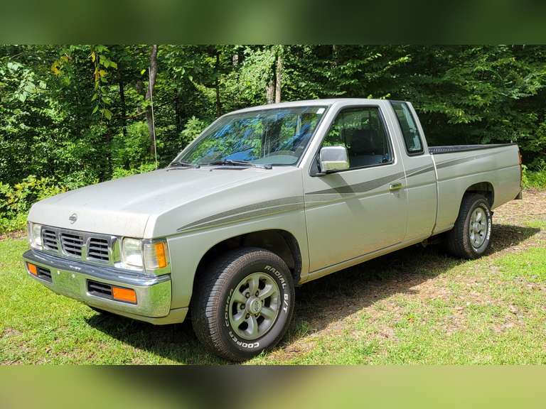 1997 NISSAN KING CAB TRUCK - RUNS AND DRIVES / SEE VIDEO *** SPECIAL PICK-UP INSTRUCTIONS *** image