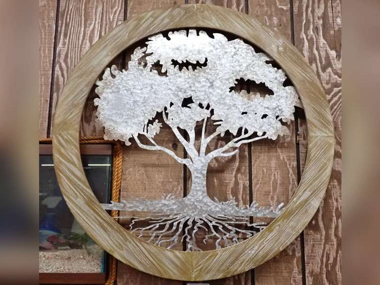 Large Round Metal Tree of Life Wall Hanging-See photos for measurements. image
