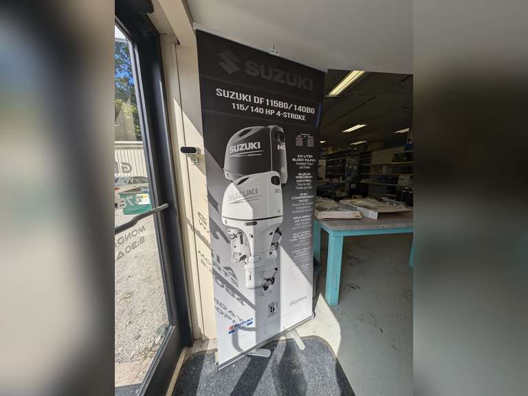 PORTABLE / COLLAPSIBLE DISPLAY SCREEN SET WITH SUZUKI PROMOTION image