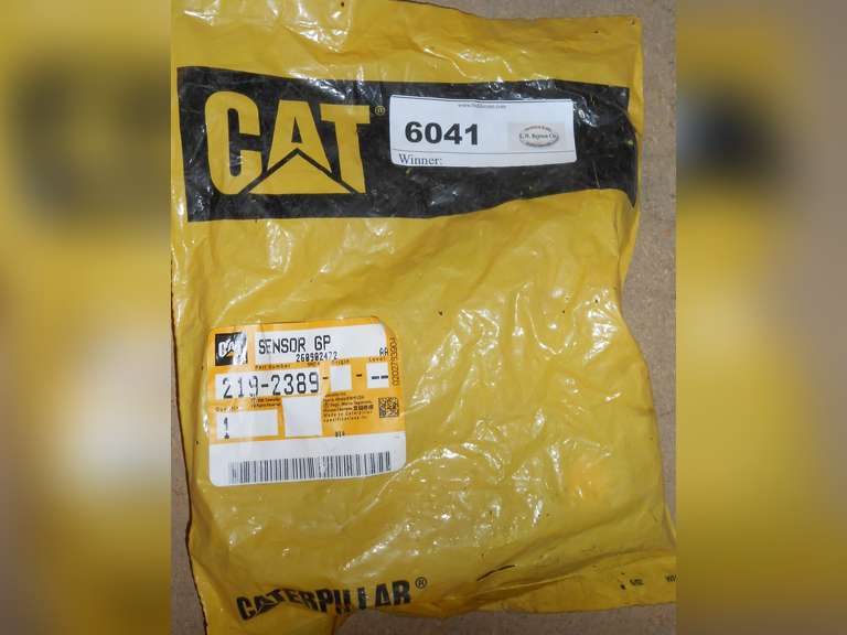 (1) CAT P/N 219-2389 SENSOR (NEW P/N 266-1483) image