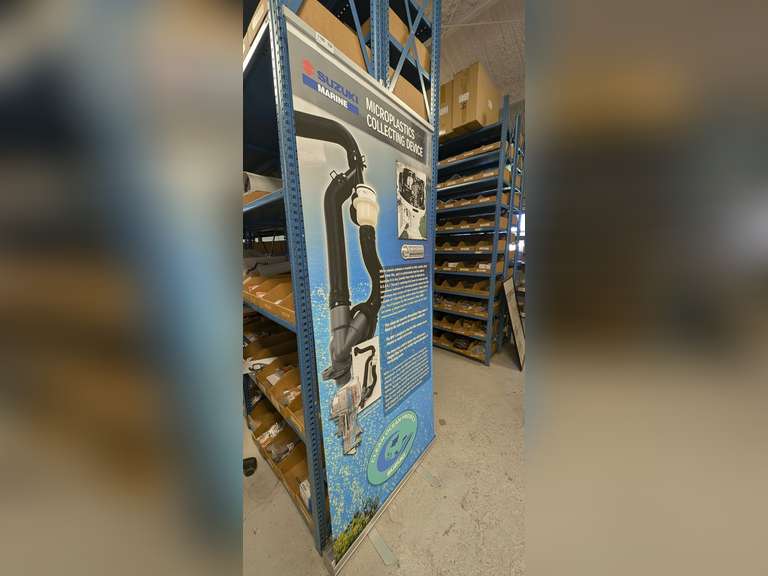 PORTABLE / COLLAPSIBLE DISPLAY SCREEN SET WITH SUZUKI PROMOTION image