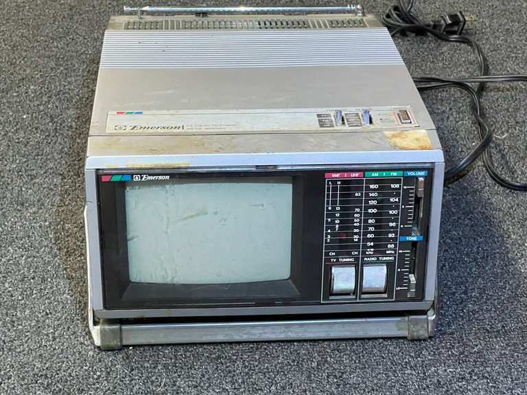 Vintage Emerson countertop TV with a AM/FM radio, does not power up, see pictures for details. image