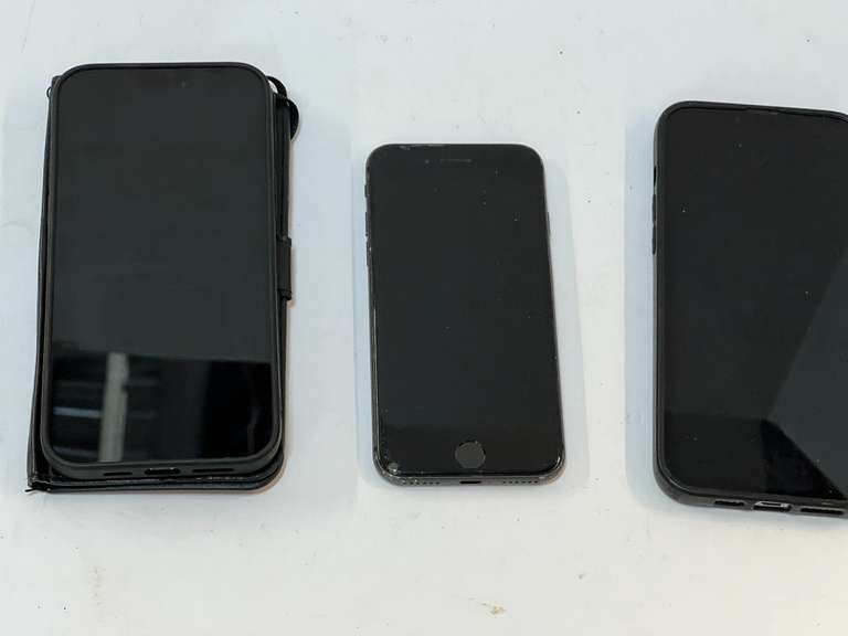 Assorted cell phones, tub is not included, see pictures for details. image