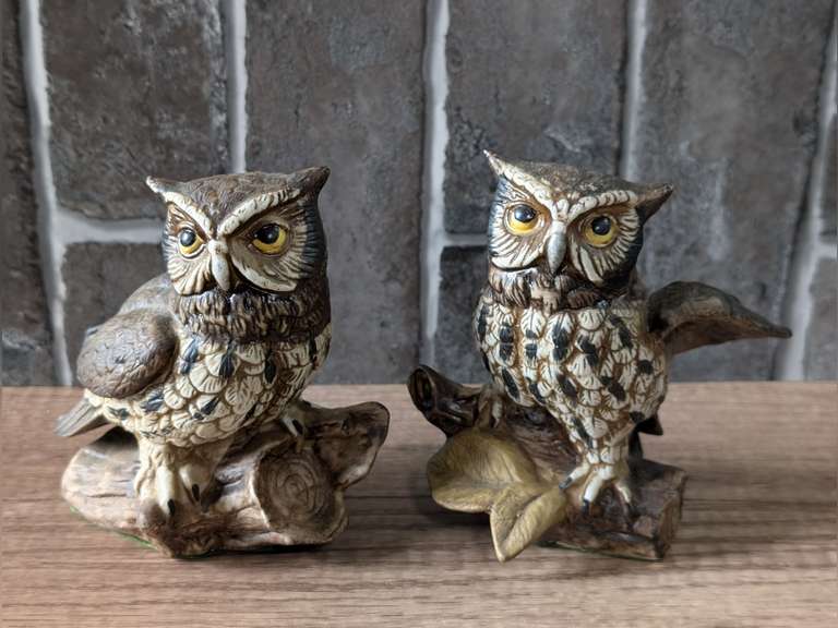 PAIR OF VINTAGE HOMCO BISQUE PORCELAIN OWL FIGURINES image