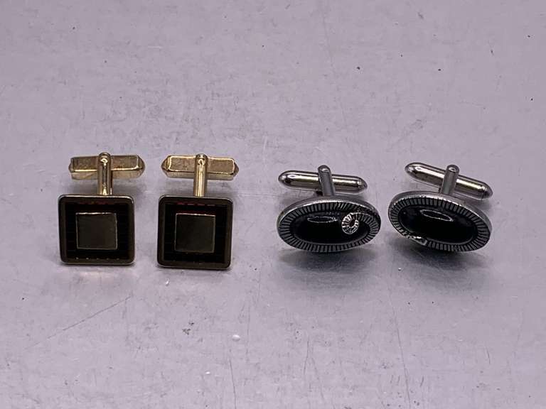 PAIR OF VINTAGE SWANK GOLD TONE CUFFLINKS WITH RED STONE TILE DESIGN & PAIR VINTAGE SWANK BLACK/SILVER CUFFLINKS image