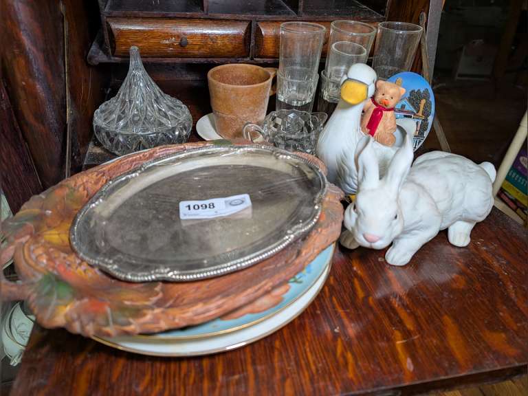 CONTENTS OF PULL-OUT SHELF MARKED 1098 INCLUDING DECORATIVE PLATES, PLATTERS, CERAMIC FIGURINES, K'S COLLECTION FREESTANDING VICTORIAN HOME PLAQUE, AND MORE image