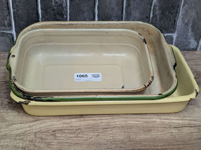 EARLY MID-CENTURY ENAMELED METAL BAKING PANS image