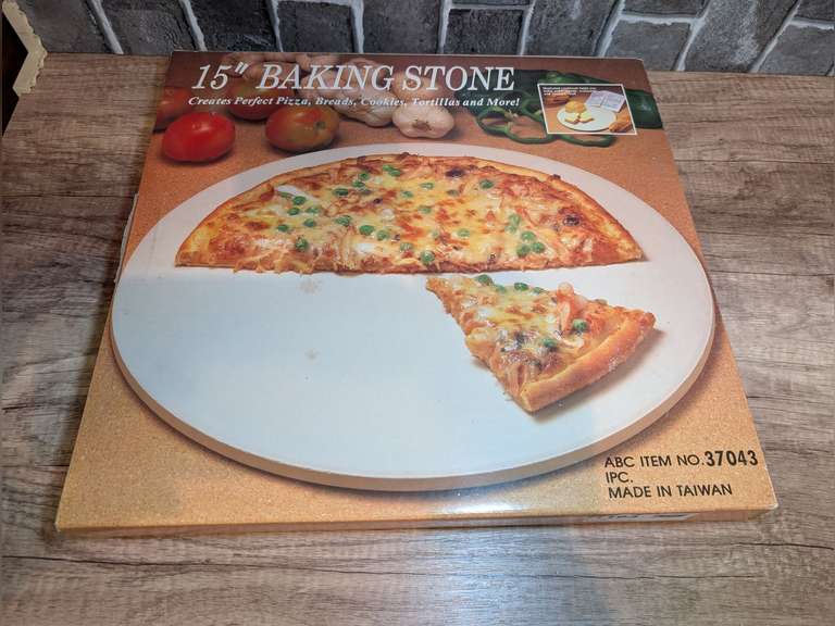 15-IN BAKING STONE IN ORIGINAL BOX image
