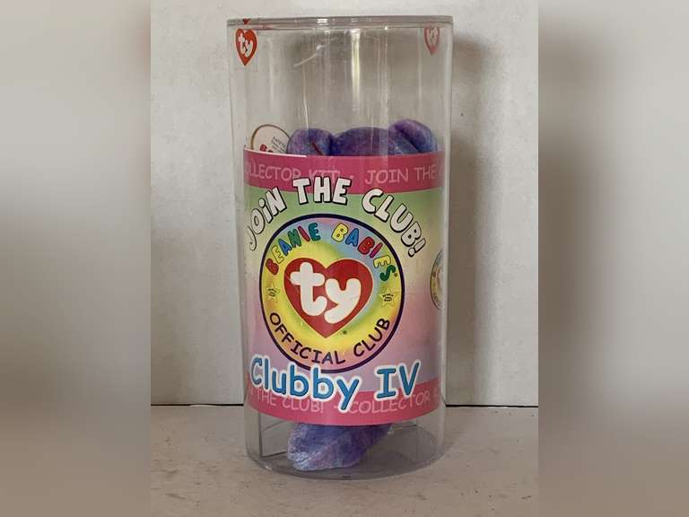 VINTAGE TY CLUBBY IV BEAN IN ORIGINAL SEALED PLASTIC CASE image
