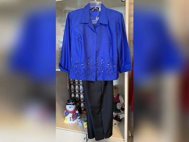 ROYAL BLUE & BLACK DRESSY PANTS SUIT (SIZE 12) image