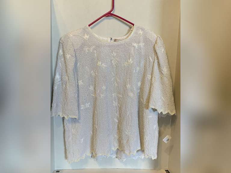 WHITE HEAVY BEADED EVENING TOP (SIZE 2XL) image