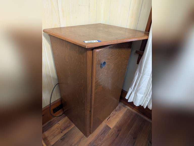 ANGLE TOP WOODEN END CABINET image