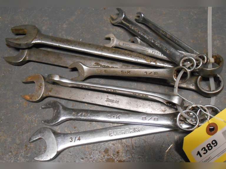 11 PC COMBO WRENCH SET 1/4" - 7/8" image