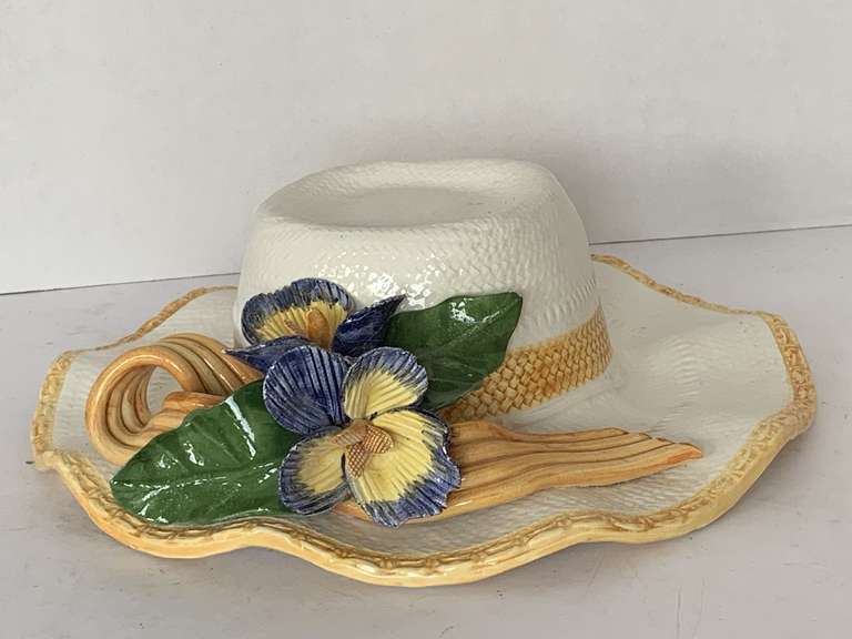 BONNET CERAMIC WALL HANGING WITH FLOWERS ITALIAN HAND PAINTED 12 1/4" ROUND image