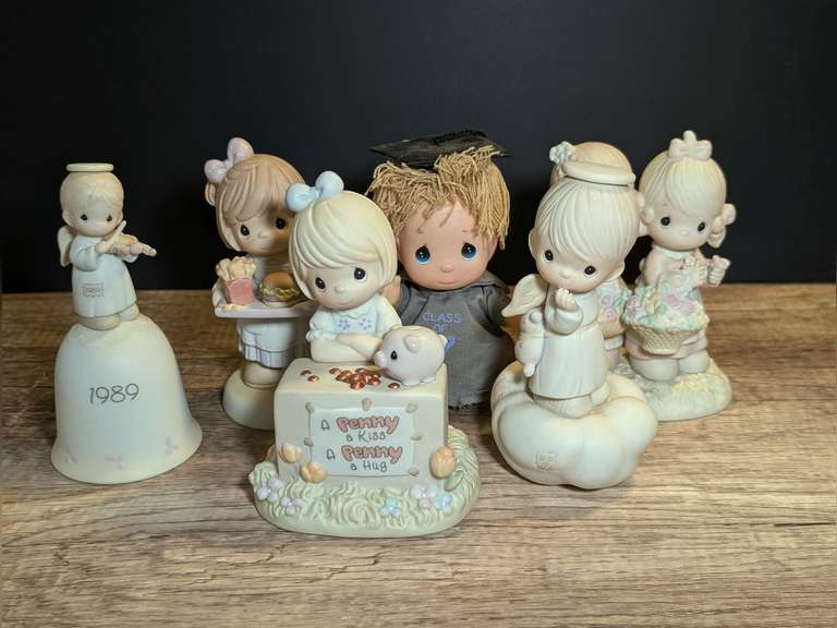 PRECIOUS MOMENTS FIGURINES image