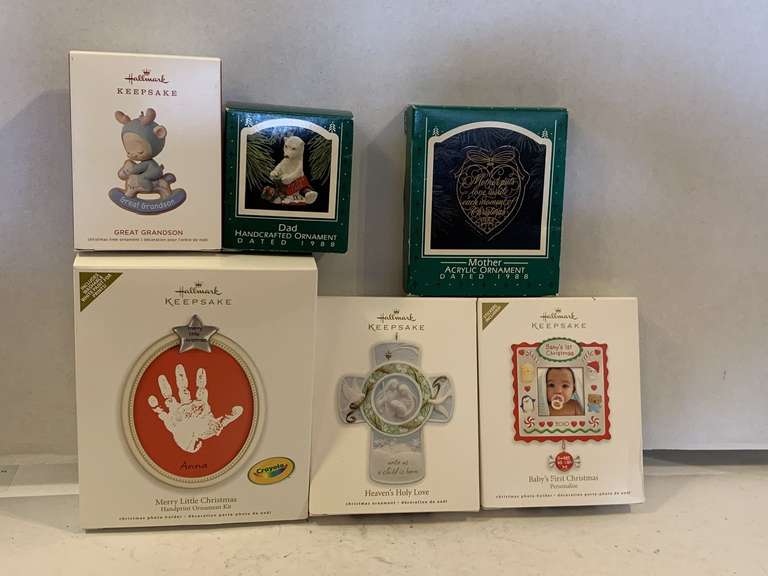 6 NEW HALLMARK ORNAMENTS "2010 CRAYOLA MERRY LITTLE CHRISTMAS HANDPRINT ORNAMENT KIT", "2010 HEAVEN'S HOLY LOVE", "2010 BABY'S FIRST CHRISTMAS", "1988 MOTHER ACRYLIC ORNAMENT", "2018 GREAT GRANDSON" & "1988 DAD" image